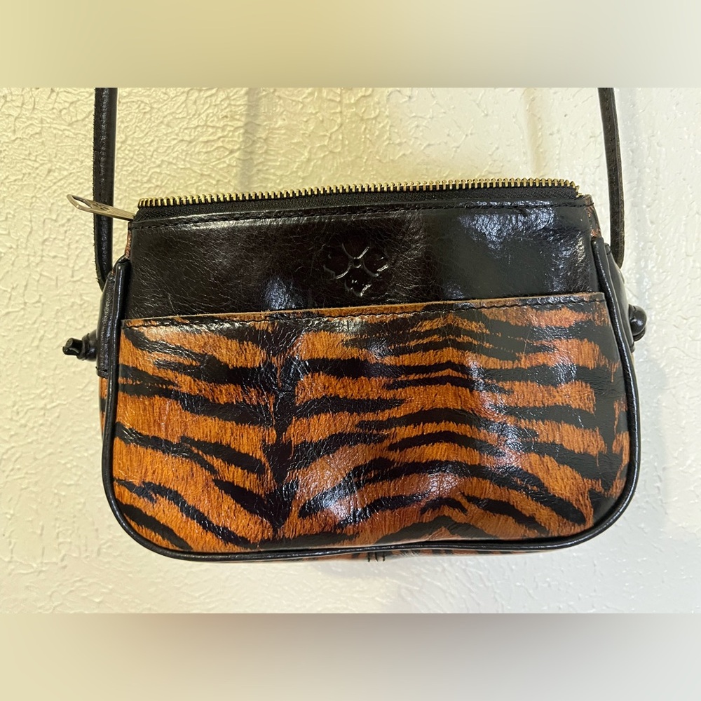 Patricia Nash Bacoli Tiger Print Bacoli crossbody